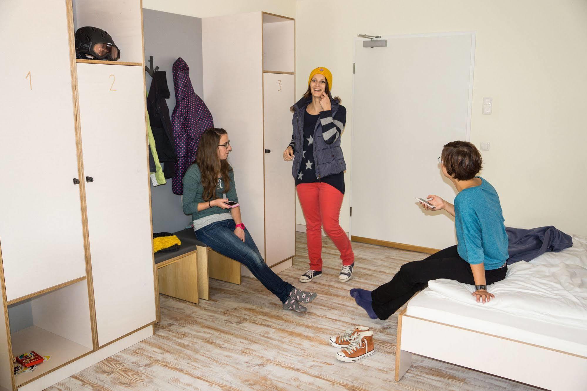 Oberstdorf Hostel Екстер'єр фото